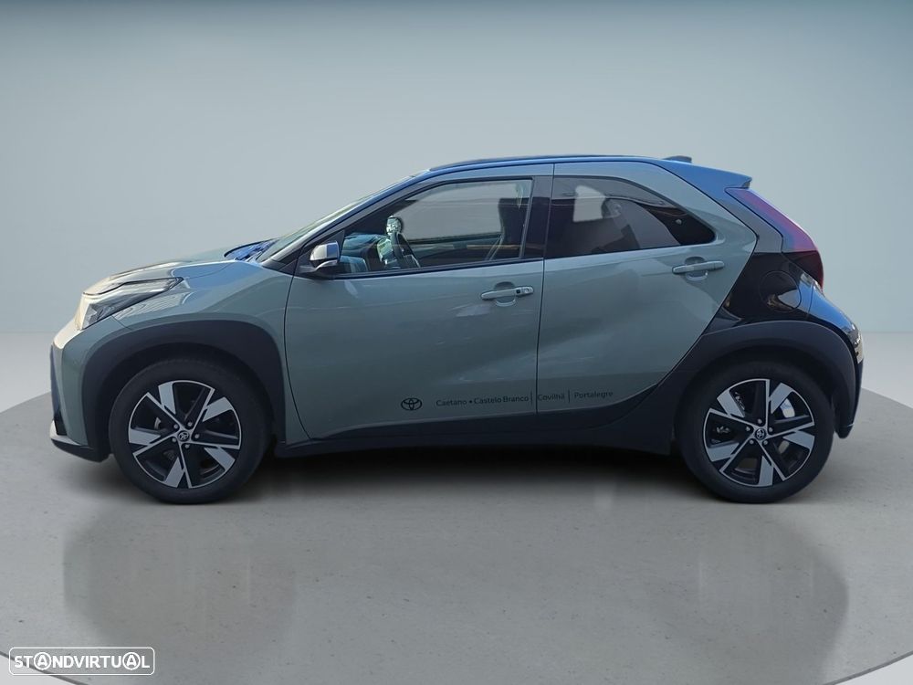 Toyota Aygo X 1.5 Hybrid Envy - 8