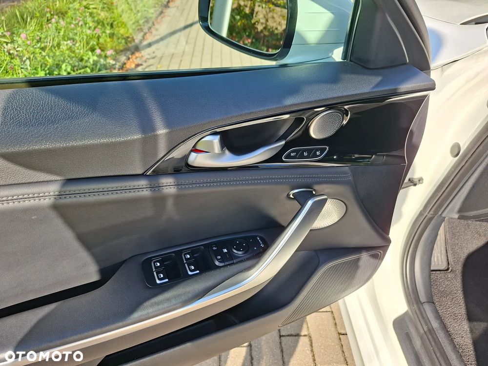Kia Stinger 2.0 T-GDI L - 22