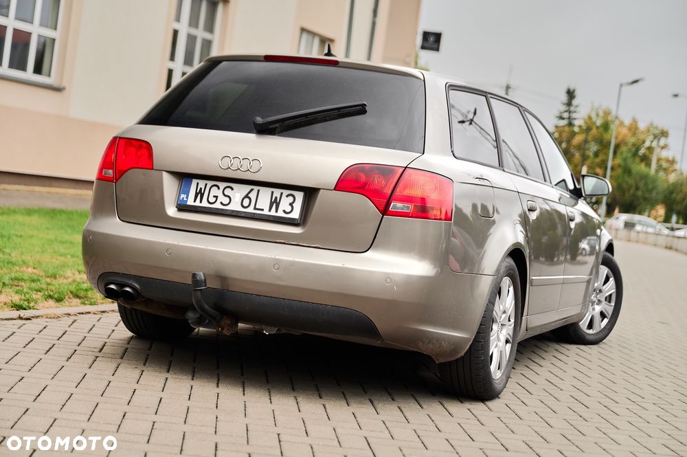 Audi A4 Avant - 25