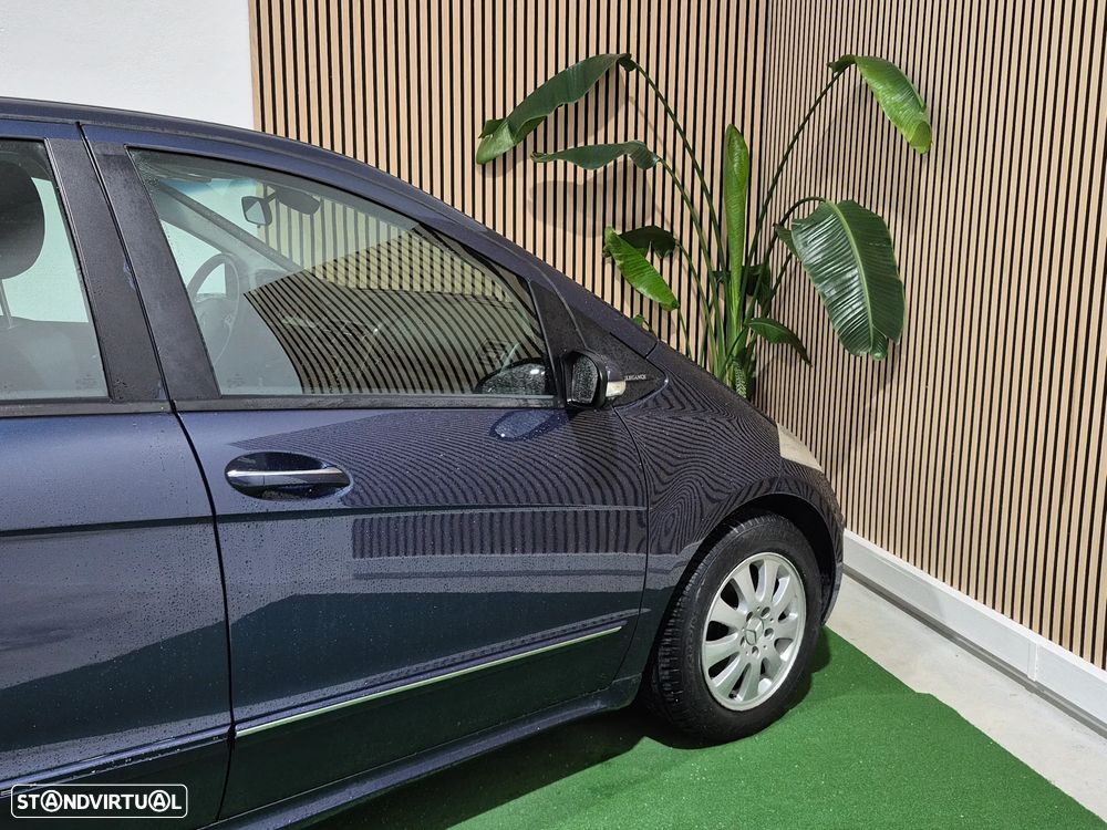 Mercedes-Benz A 150 Elegance Automatic - 7