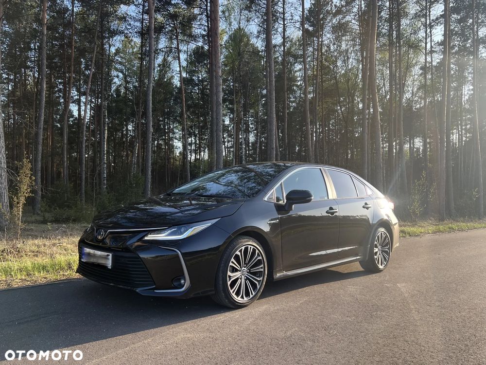 Toyota Corolla 1.8 Hybrid Comfort - 32
