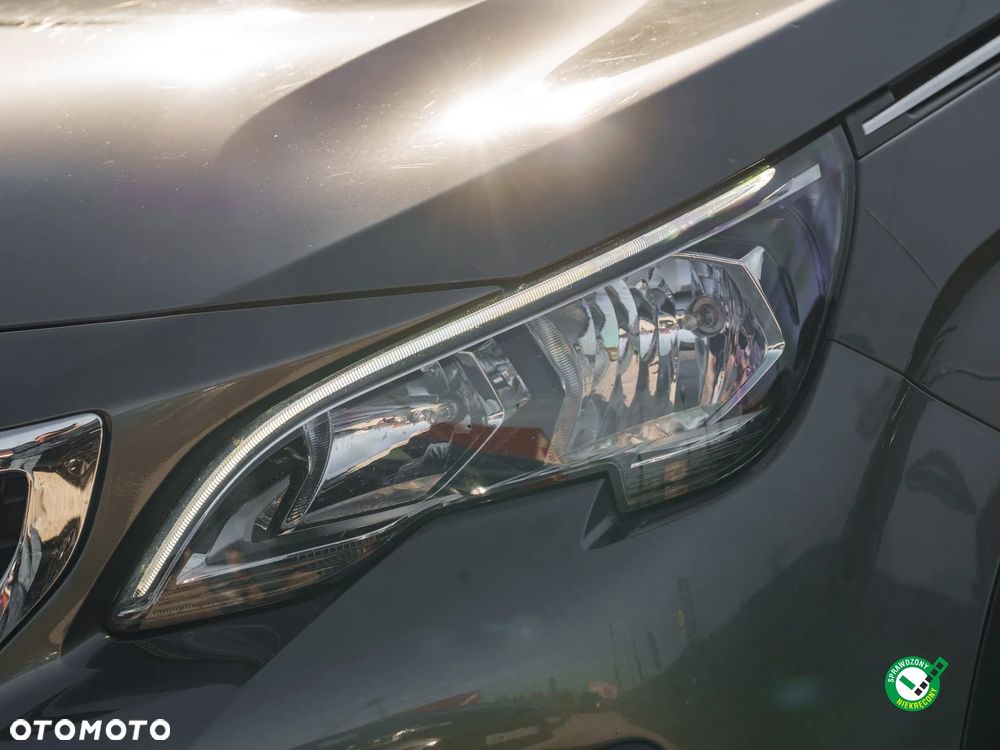 Peugeot 3008 1.6 BlueHDi Allure S&S EAT6 - 12