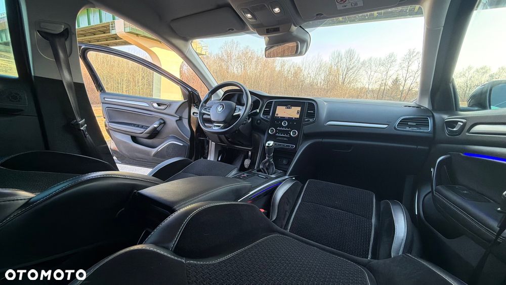 Renault Megane ENERGY TCe 100 LIMITED - 19