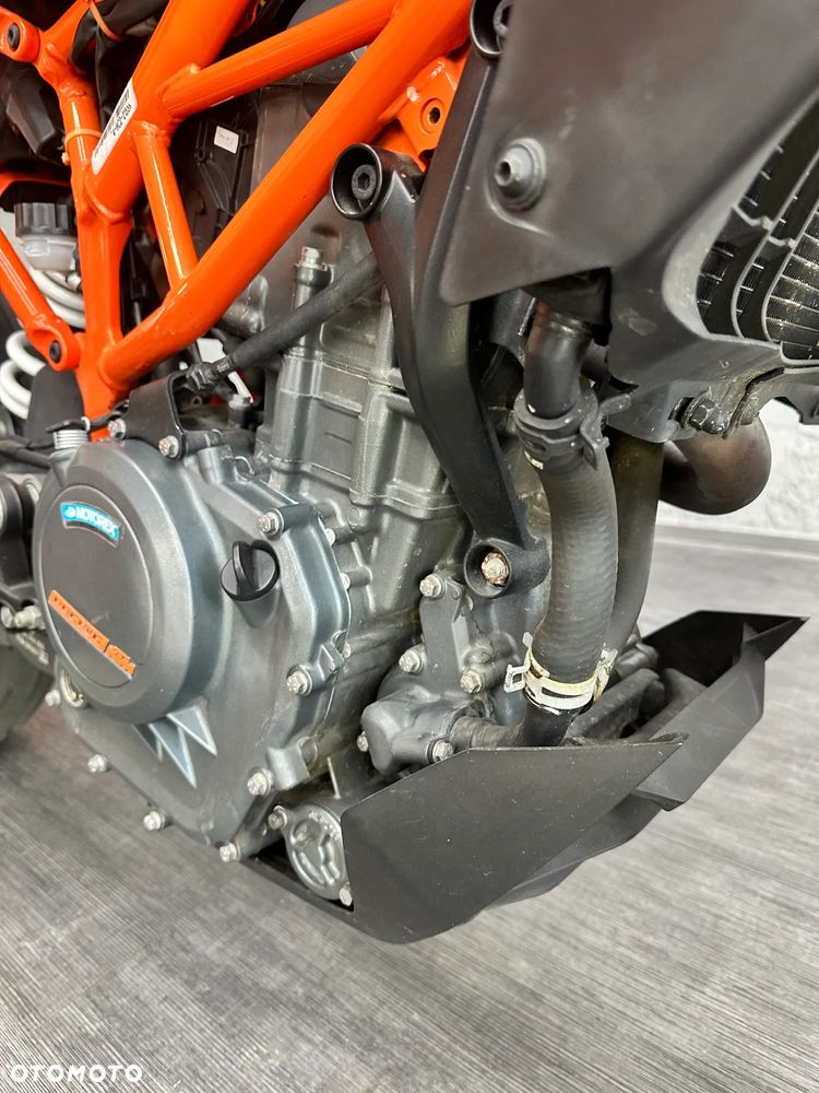 KTM Duke - 23