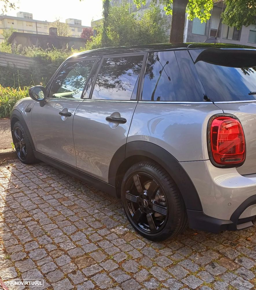 MINI 5 Portas Cooper Classic Auto - 5
