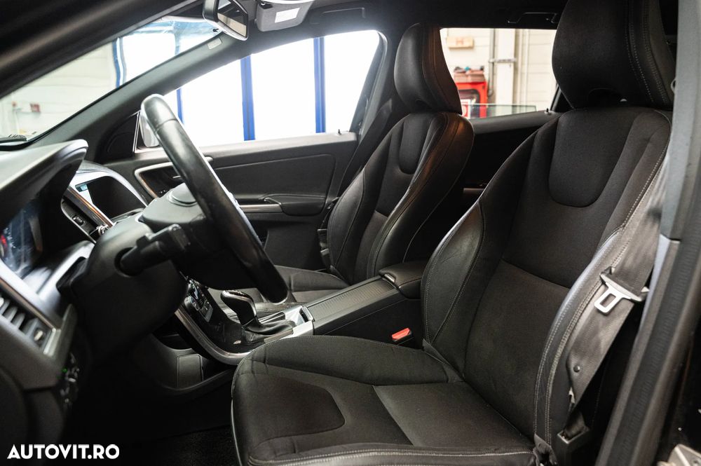 Volvo XC 60 D3 Geartronic Momentum - 6