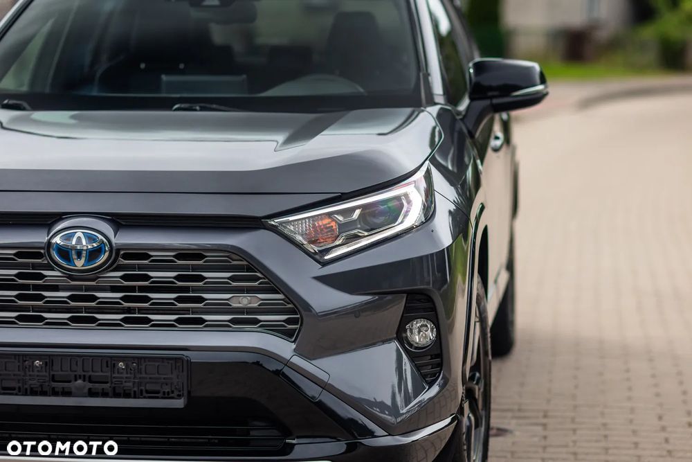 Toyota RAV4 2.5 Hybrid Black Edition by JBL 4x4 - 3