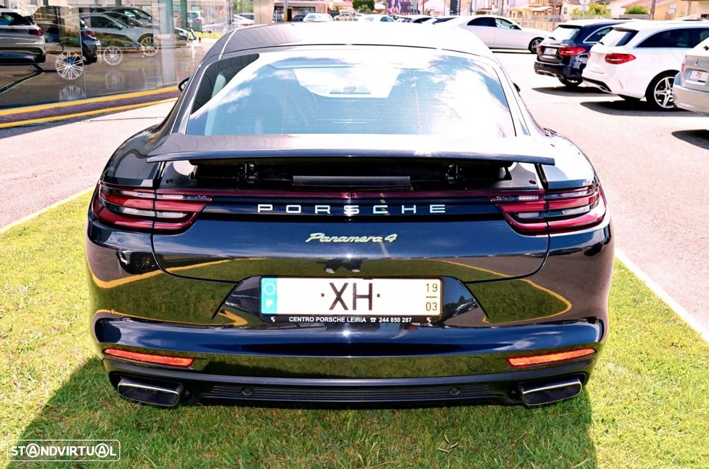 Porsche Panamera - 8