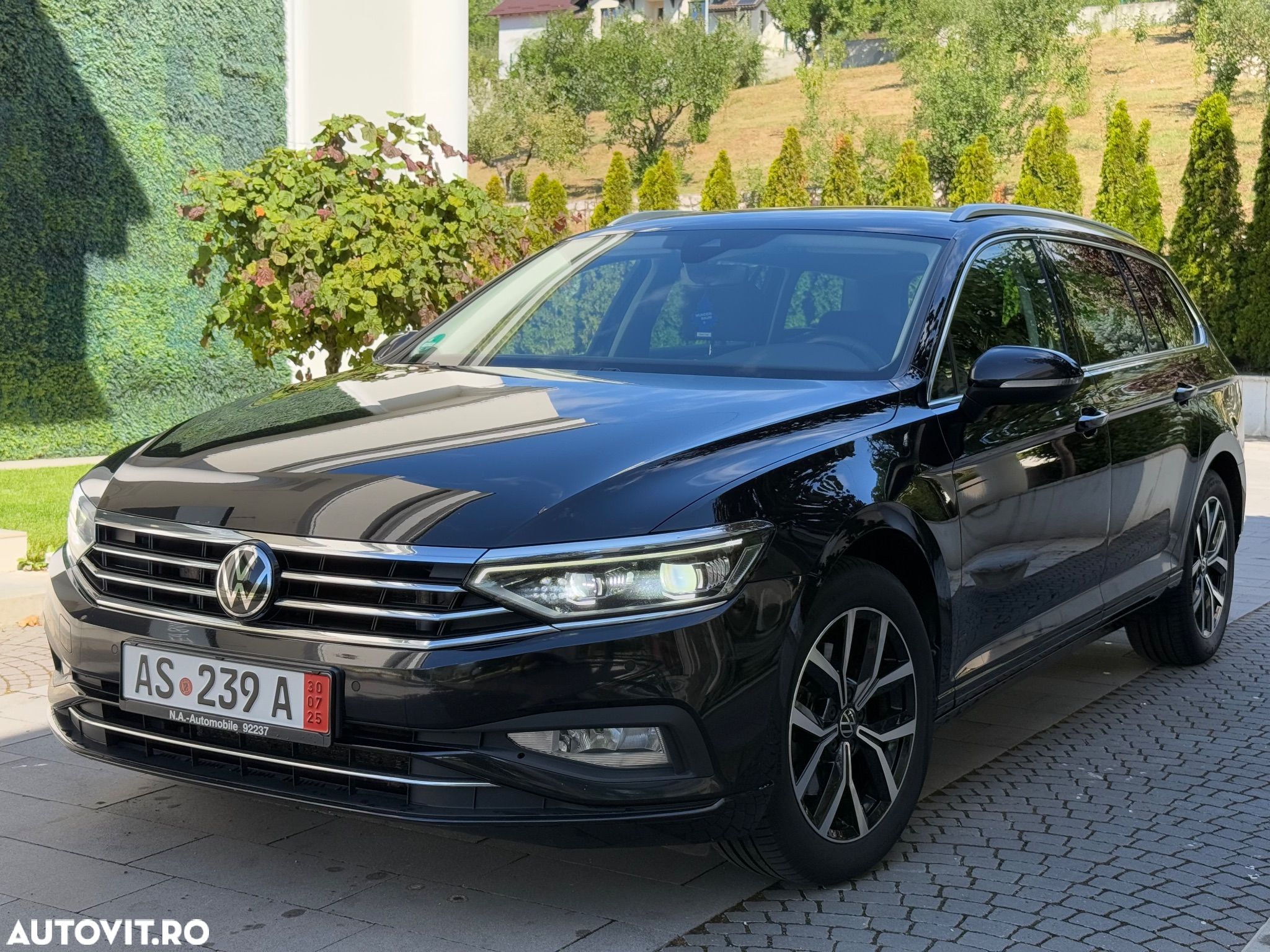 Volkswagen Passat Variant 2.0 TDI DSG Business - 1