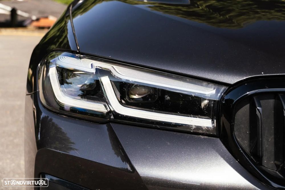 BMW 530 e Pack M - 27