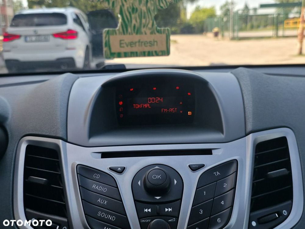 Ford Fiesta - 13