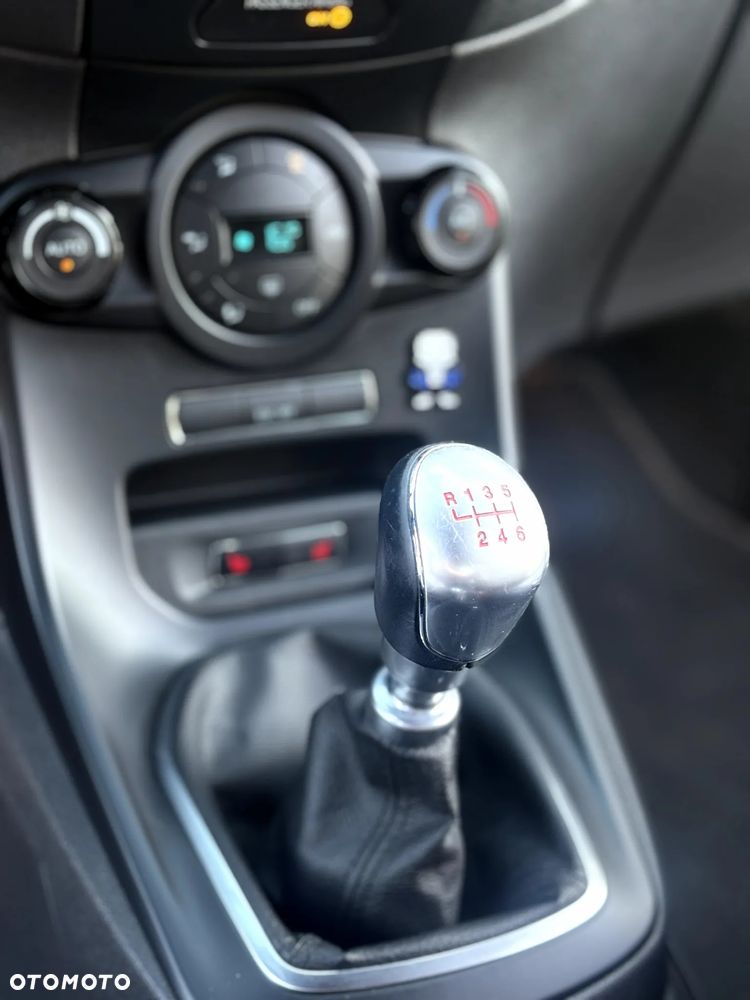 Ford Fiesta 1.6 EcoBoost mit Leder-Sport-Paket ST - 12