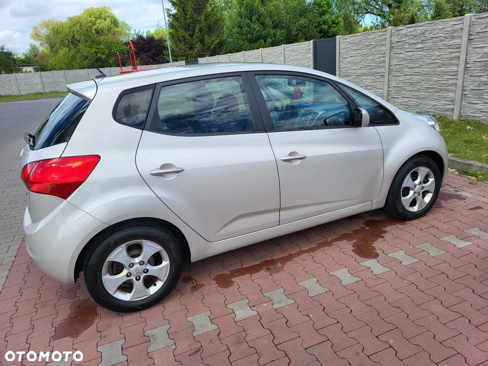 Kia Venga - 1