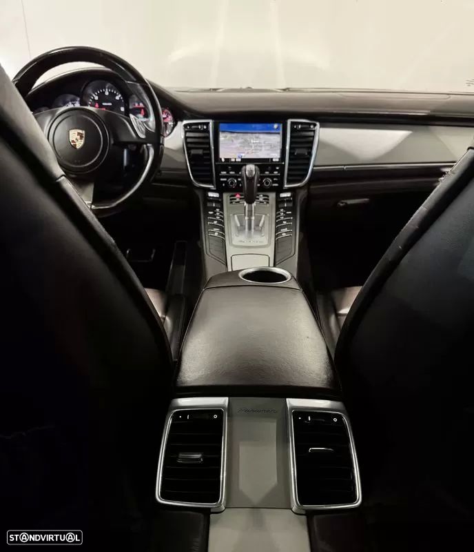 Porsche Panamera - 55