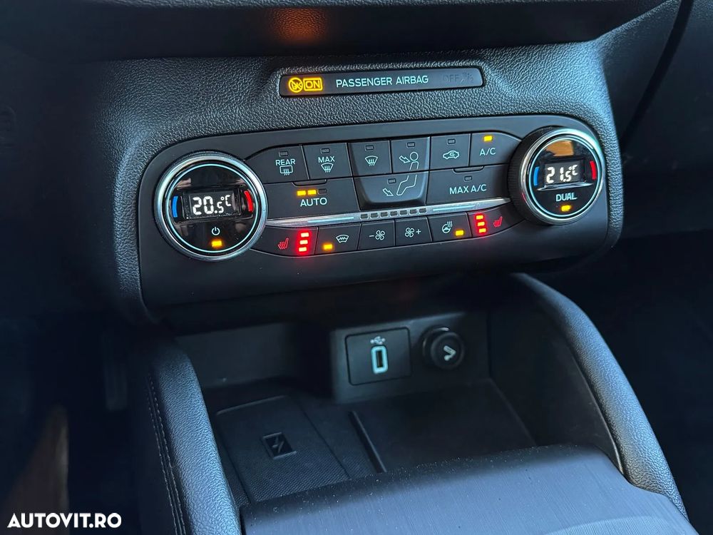 Ford Focus 1.5 EcoBlue Titanium - 13