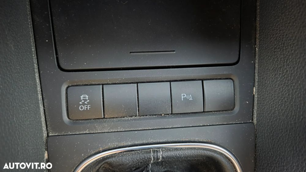Volkswagen Golf 1.6 TDI DPF MATCH - 16