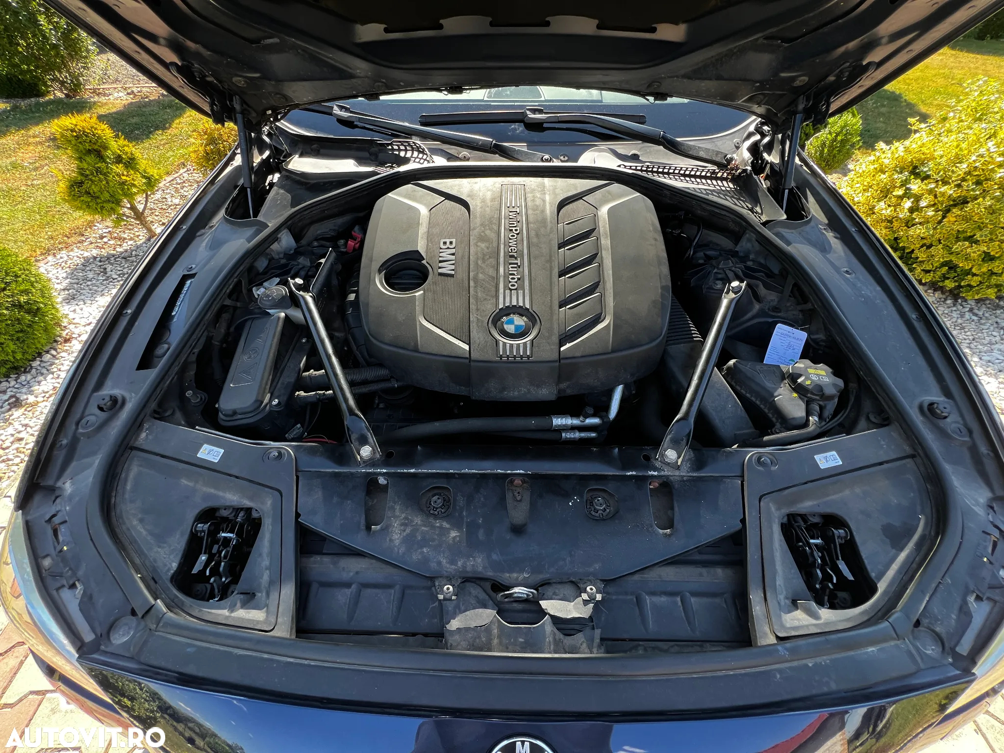 BMW Seria 5 525d Touring - 34