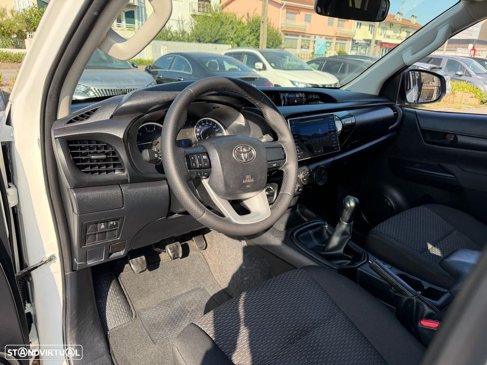 Toyota Hilux 2.4 D-4D 4WD CD CH - 9