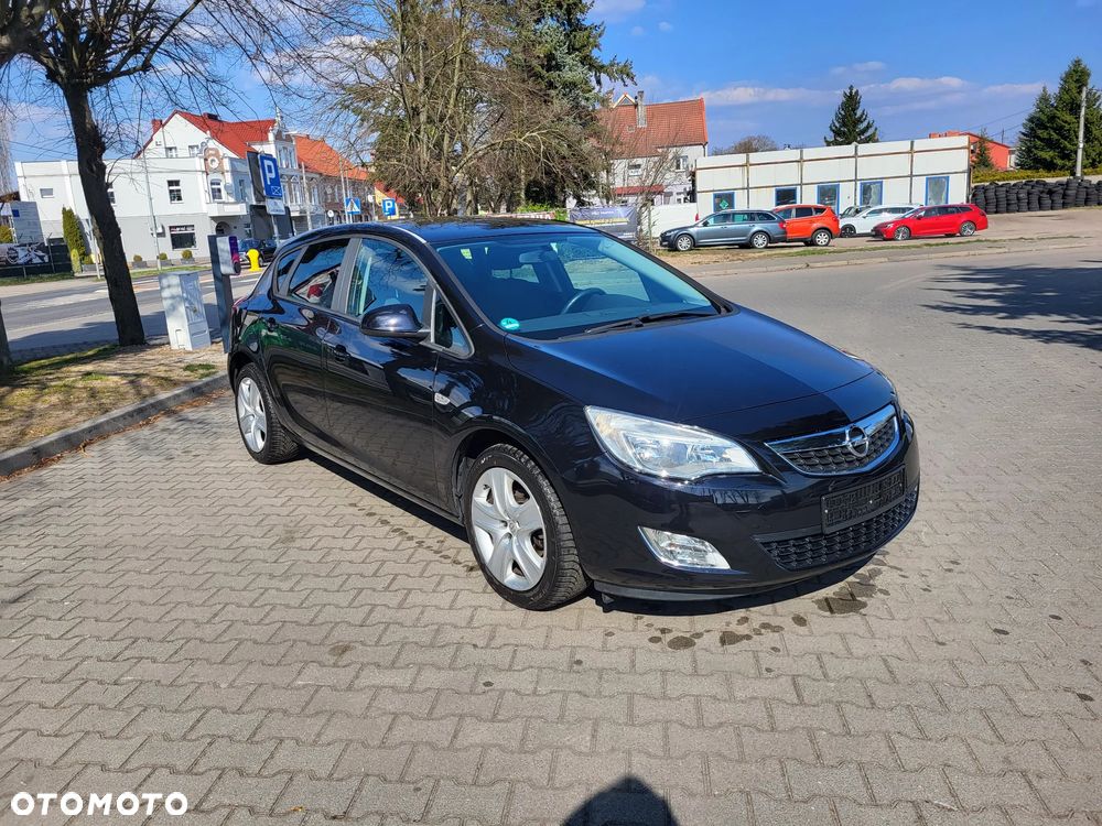 Opel Astra - 1