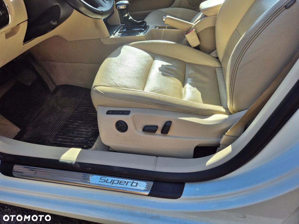 Skoda Superb 3.6 FSI 4x4 Elegance DSG - 6
