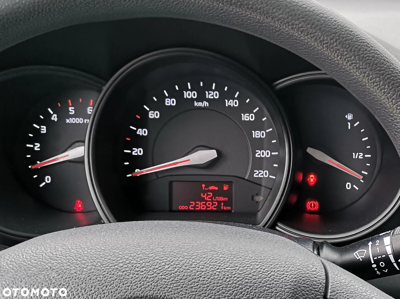 Kia Rio - 15
