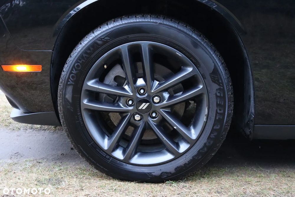 Dodge Challenger 3.6 GT AWD - 39