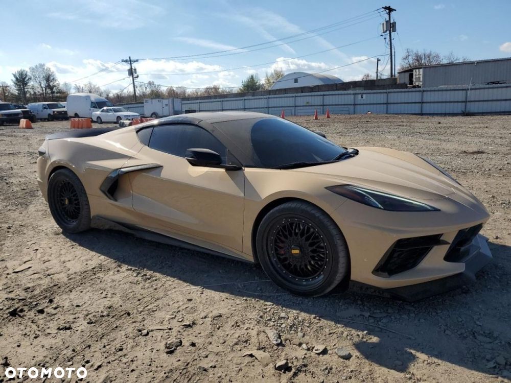 Chevrolet Corvette - 3