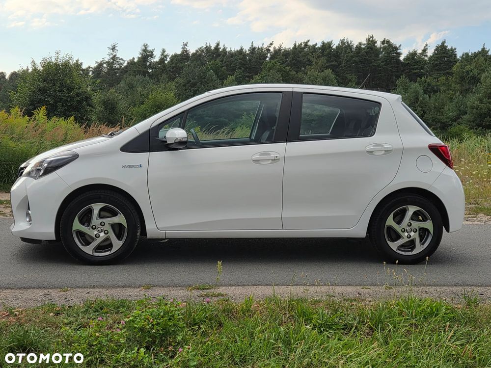 Toyota Yaris Hybrid 100 Dynamic EU6 - 4