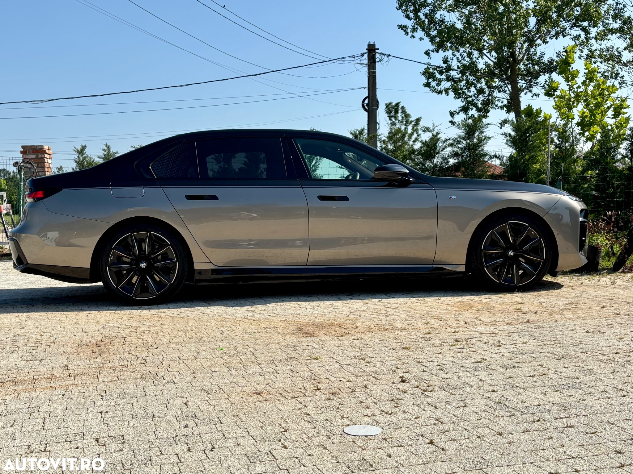 BMW i7 xDrive60 - 10