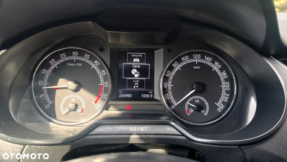 Skoda Octavia 2.0 TDI Ambition DSG - 35