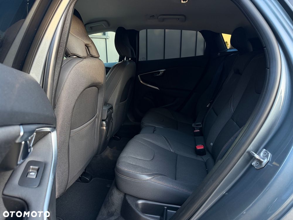 Volvo V40 Cross Country D2 Geartronic Linje You - 20