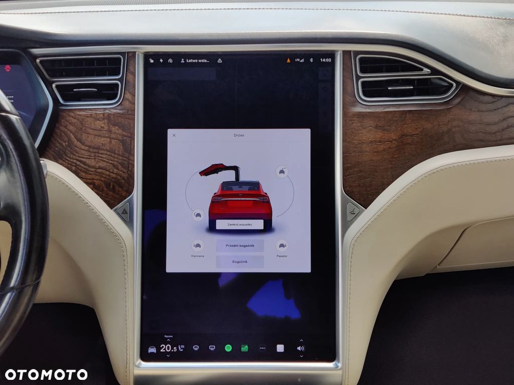 Tesla Model X Long Range Plus - 11