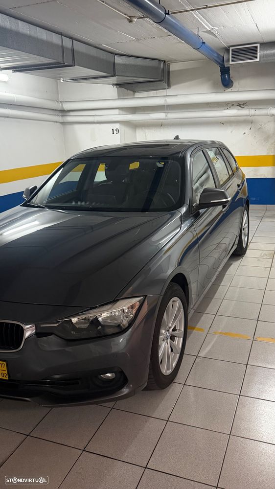 BMW 320 d Line Luxury Purity Auto - 1