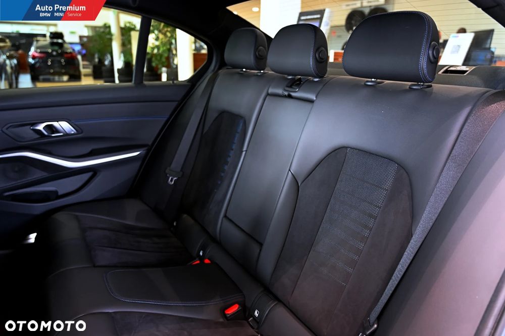 BMW Seria 3 320d xDrive M Sport sport - 16
