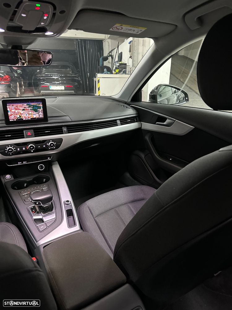 Audi A4 Avant 35 TDI S tronic - 19