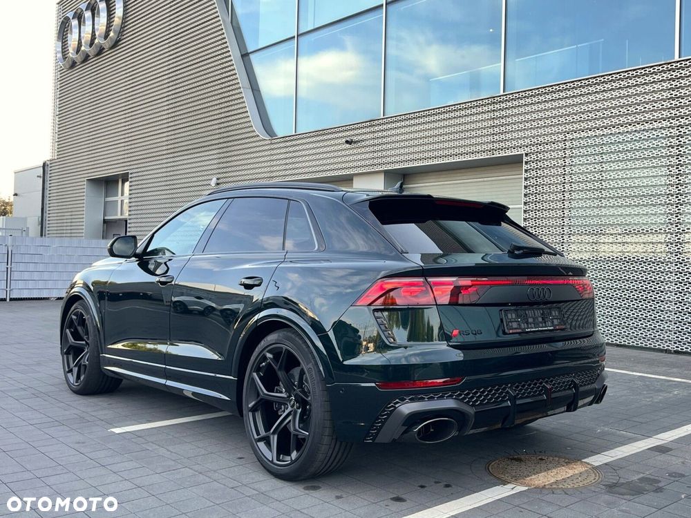 Audi RS Q8 - 4