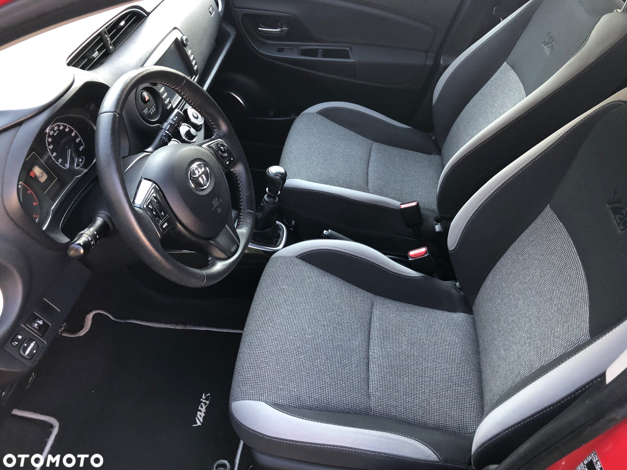 Toyota Yaris 1.5 Life - 15