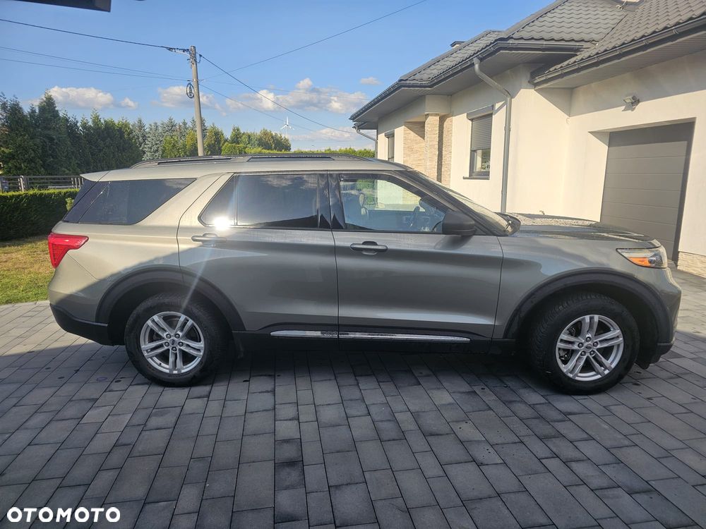 Ford Explorer - 22