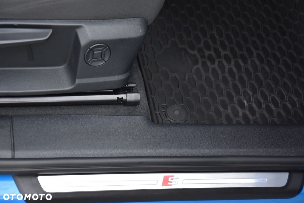 Audi Q3 2.0 TDI S tronic - 22
