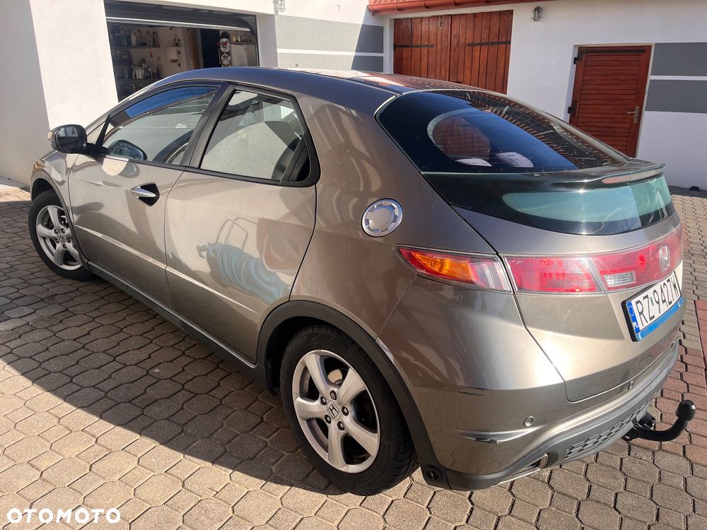 Honda CR-V 2.0 Elegance Plus (2WD) - 3