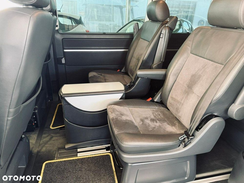 Volkswagen Multivan - 35
