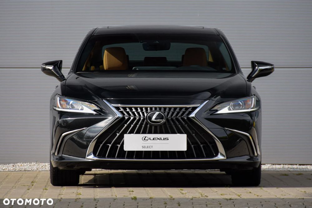 Lexus ES - 13