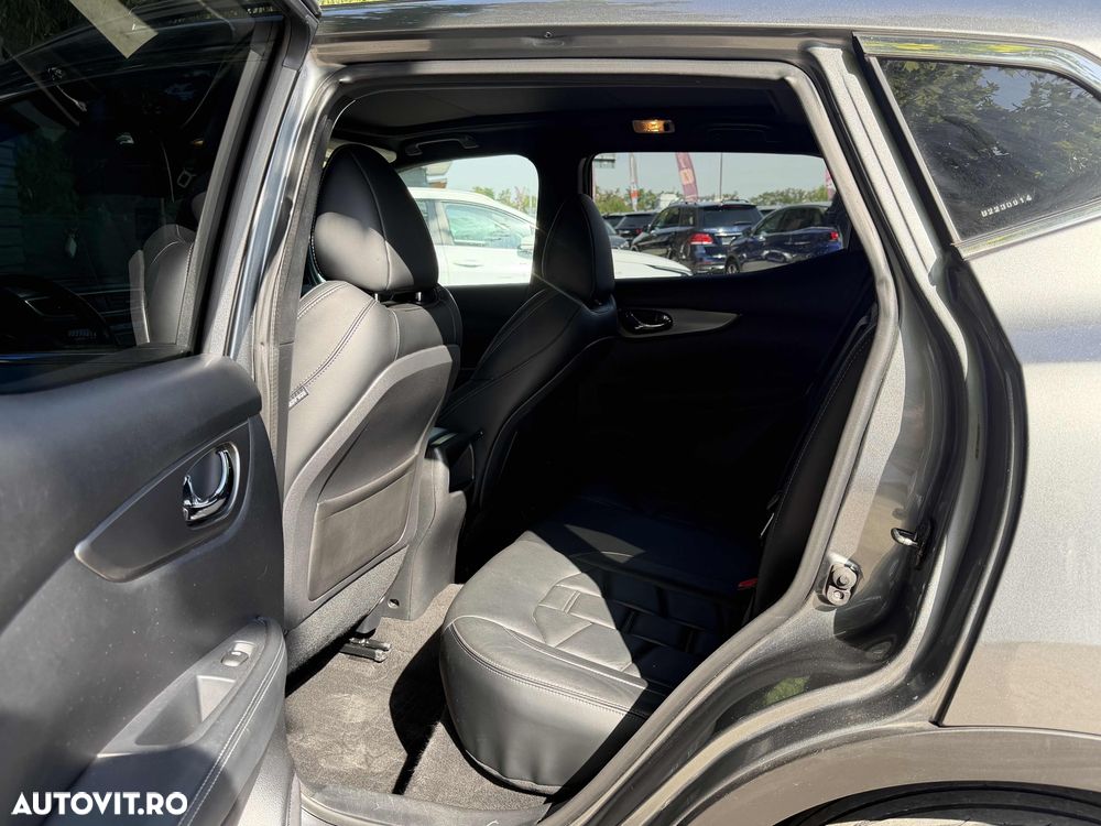 Nissan Qashqai 1.6 DCI Xtronic TEKNA+ - 18