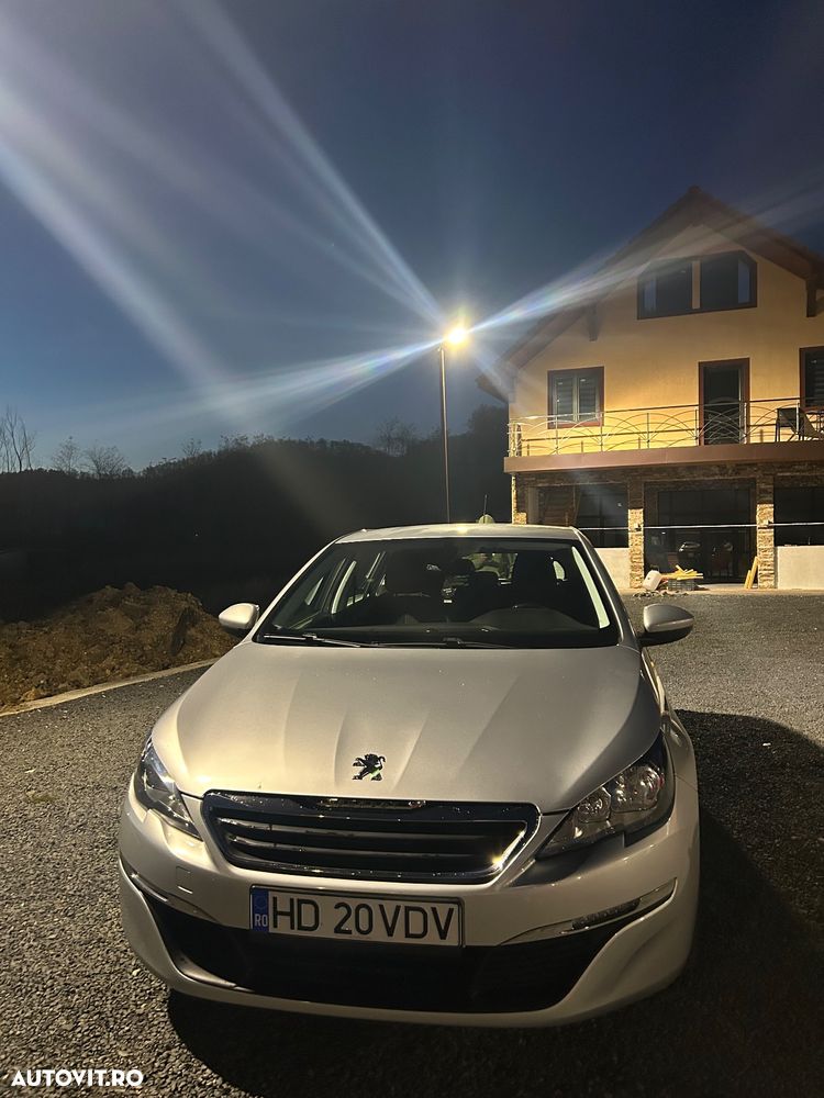 Peugeot 308 1.2 L PureTech Turbo Access - 26