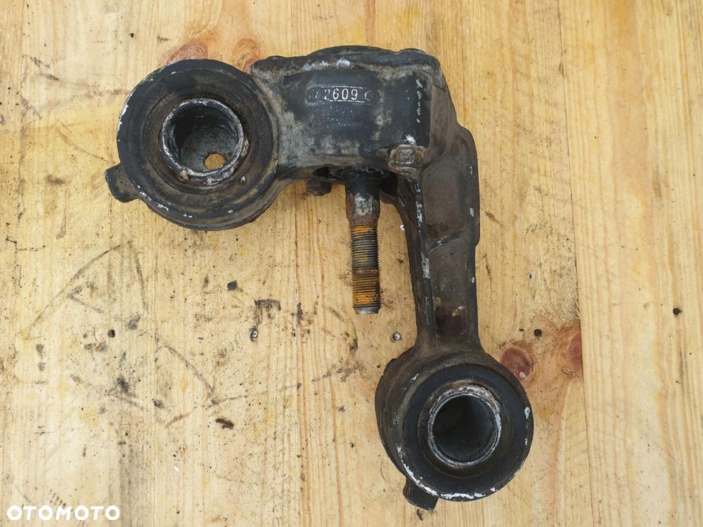 Mercedes W126 SEC PRZEDNI WAHACZ prawy przód - 5