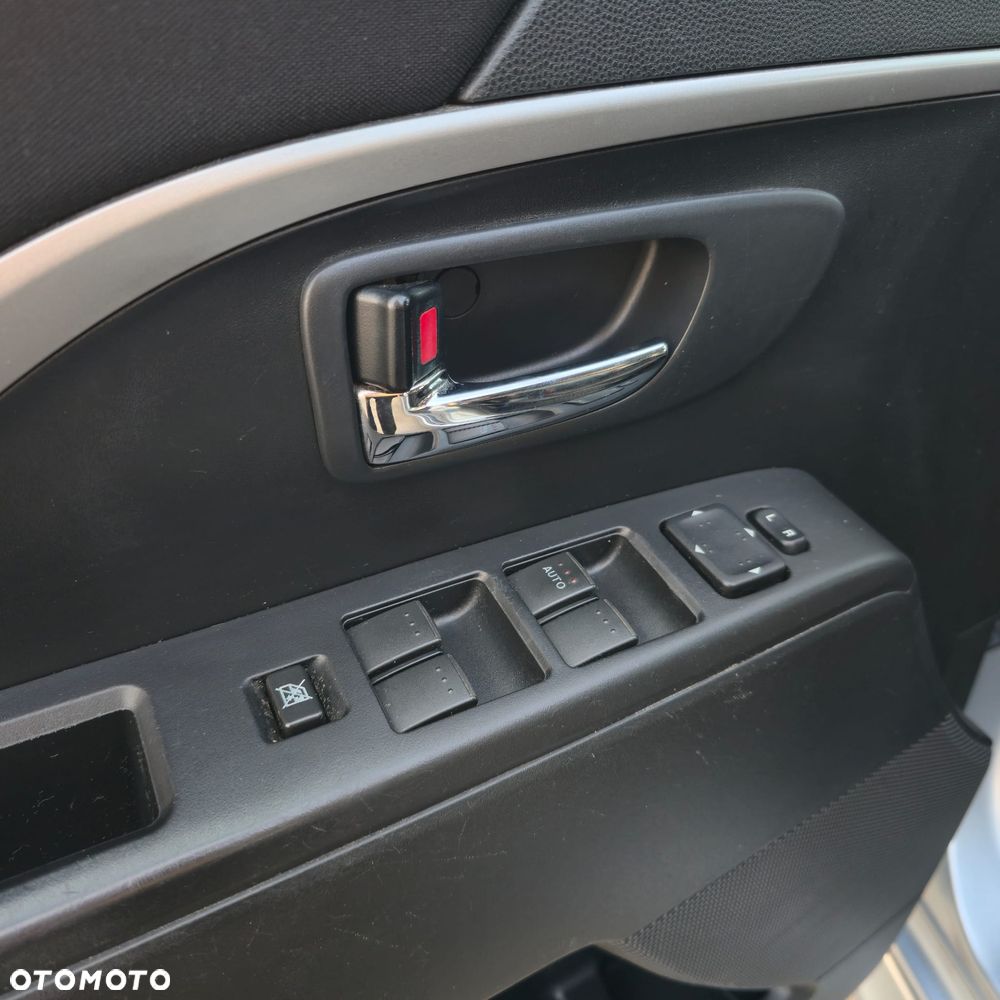 Mazda 5 2.0 MZR-DISI i-stop Center-Line - 32