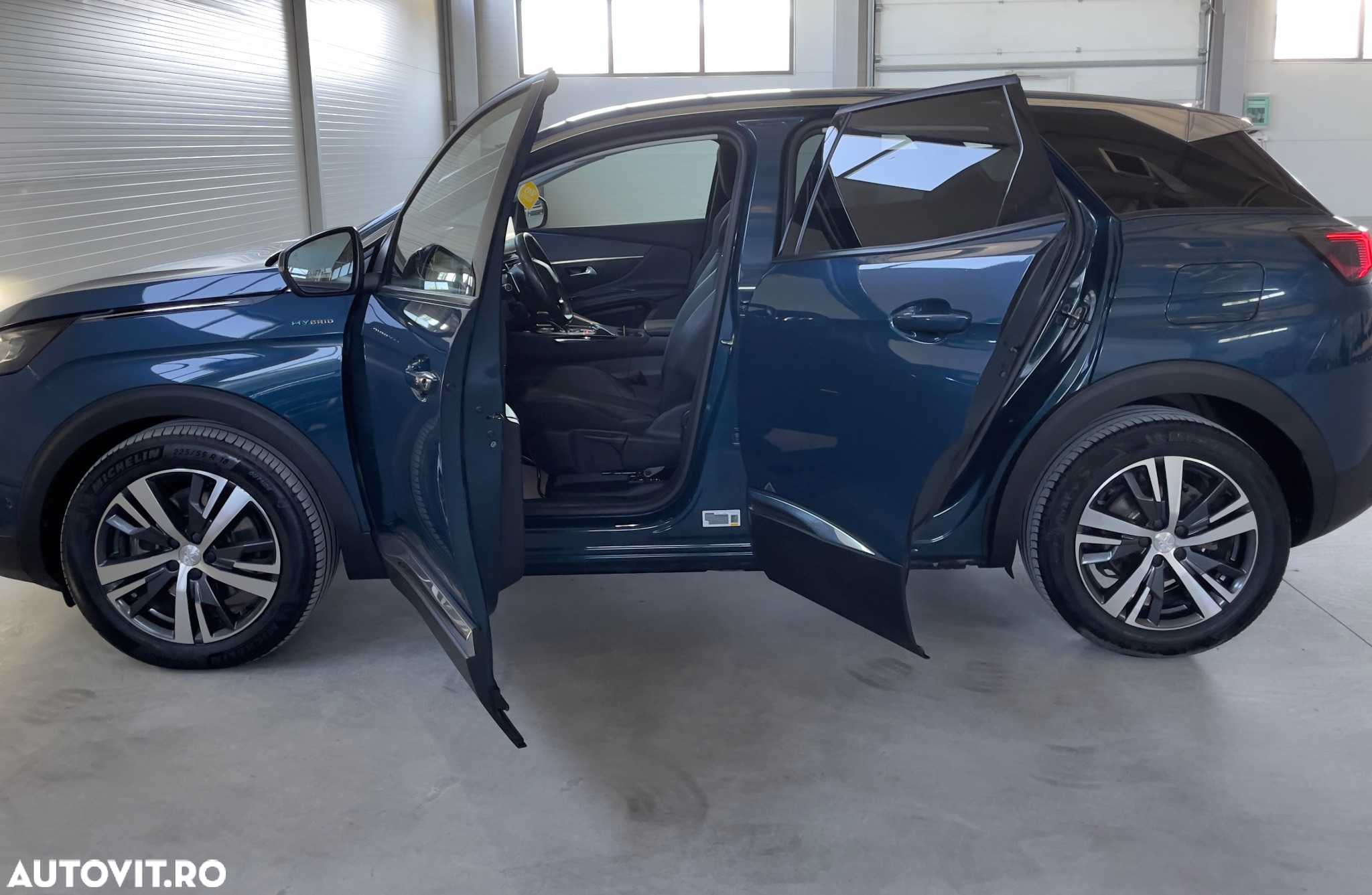 Peugeot 3008 PHEV EAT8 GT Pack - 29