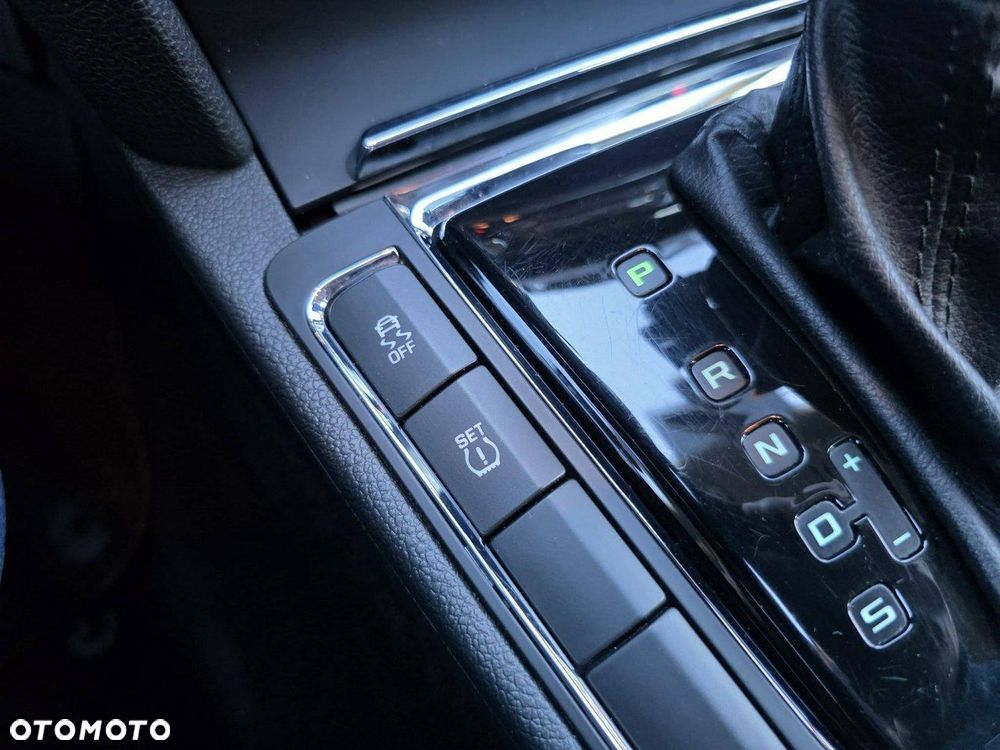 Skoda Superb 1.8 TSI DSG Elegance - 26