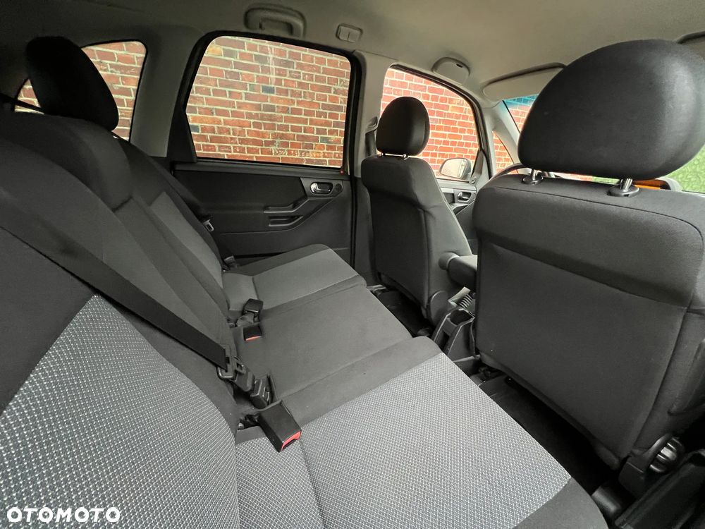 Opel Meriva - 17