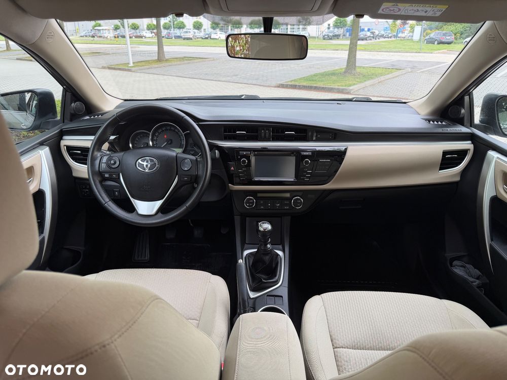 Toyota Corolla 1.6 Prestige EU6 - 7